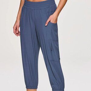 NWT Avalanche Terra Ripstop Cargo Capri Vintage Indigo Size L